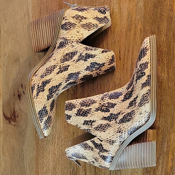 Snake Bootie - Picture 2 of 9